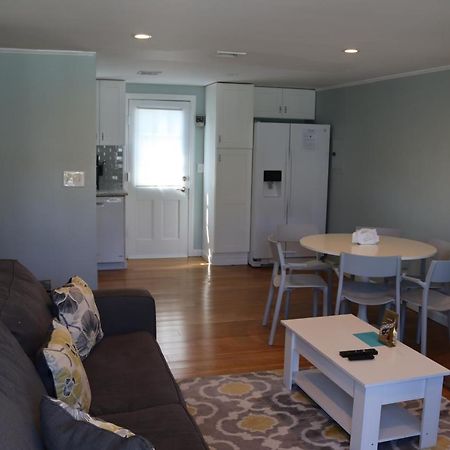 Seaside Serenity, Just A Block /0.1 Mile Away From The Beach Yarmouth Ngoại thất bức ảnh