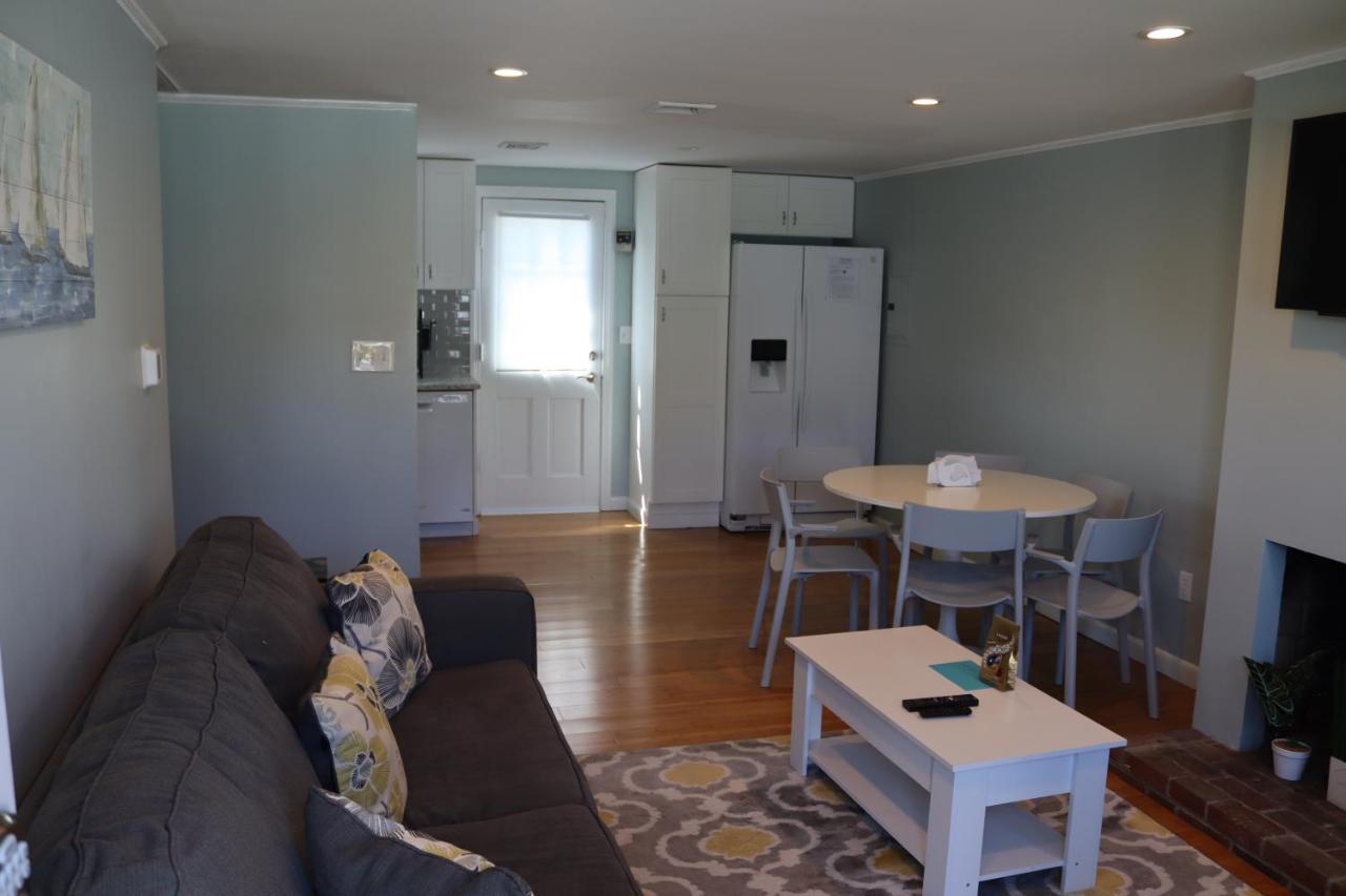 Seaside Serenity, Just A Block /0.1 Mile Away From The Beach Yarmouth Ngoại thất bức ảnh